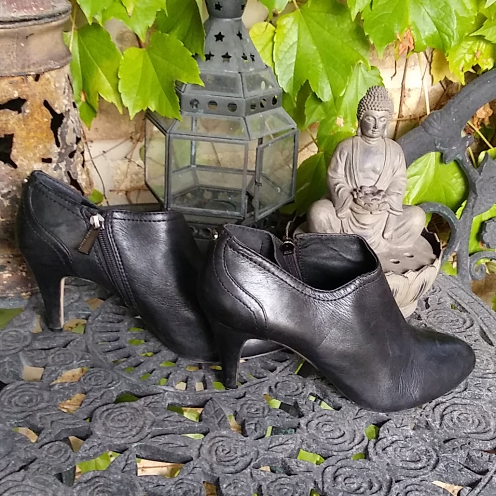 Vince Camuto heels - Picture 13 of 13